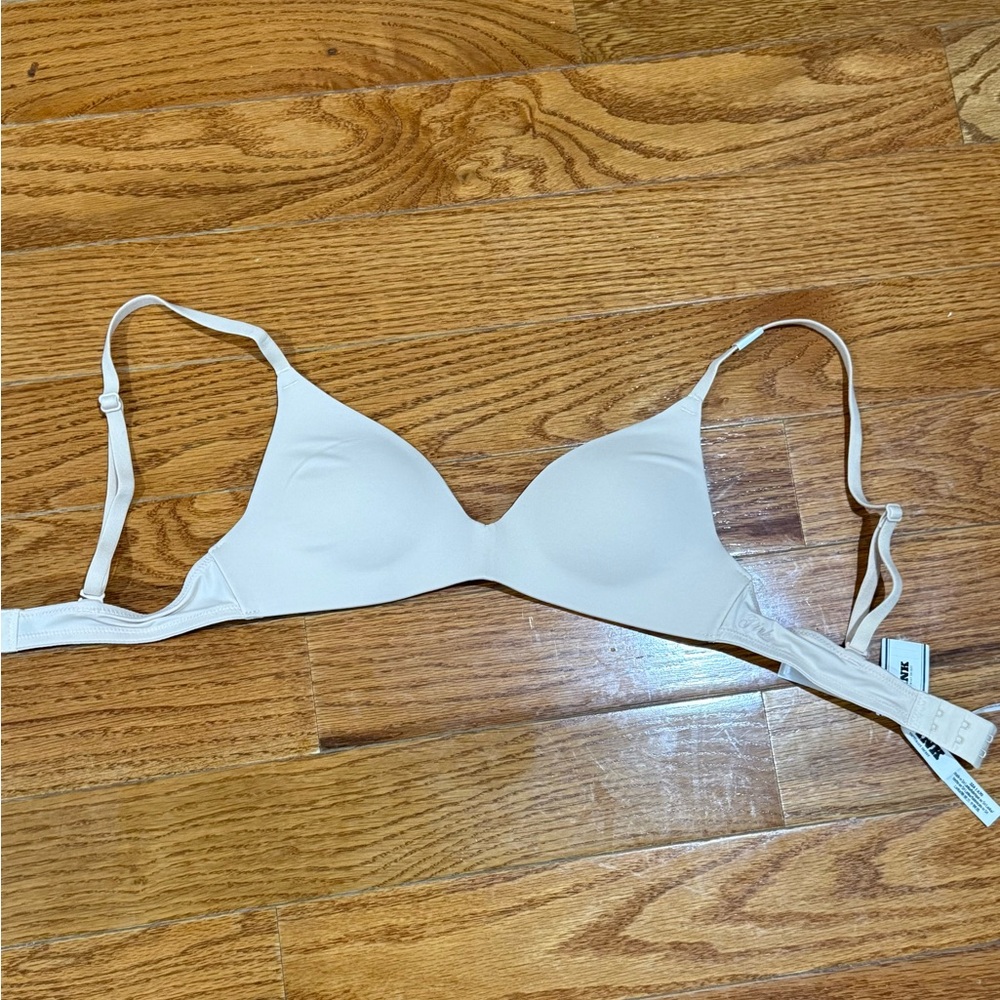 PINK Victoria's Secret Wireless Bra 32B
